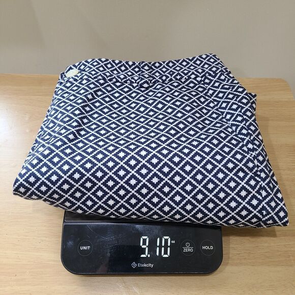 Chaps Womens Geometric Bermuda Short Size 10 Blue White Summer Nautical - Picture 8 of 8